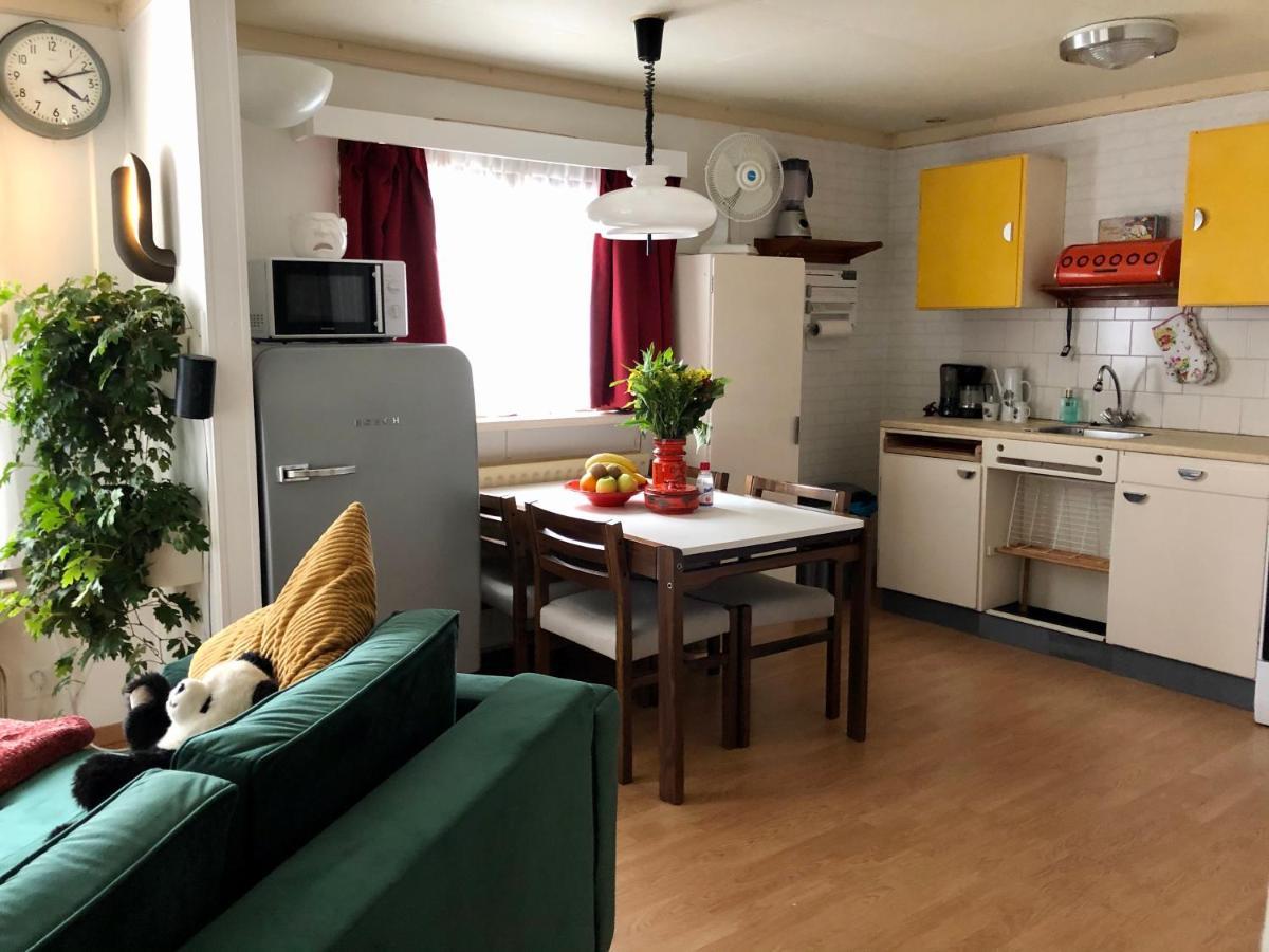 Retro Relax Resort Midden In Het Bos Op De Veluwe In Putten Ngoại thất bức ảnh