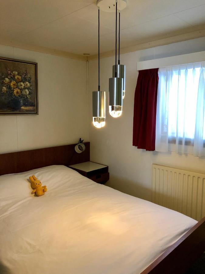 Retro Relax Resort Midden In Het Bos Op De Veluwe In Putten Ngoại thất bức ảnh