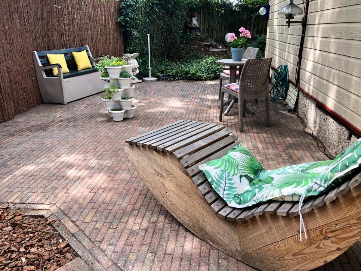Retro Relax Resort Midden In Het Bos Op De Veluwe In Putten Ngoại thất bức ảnh