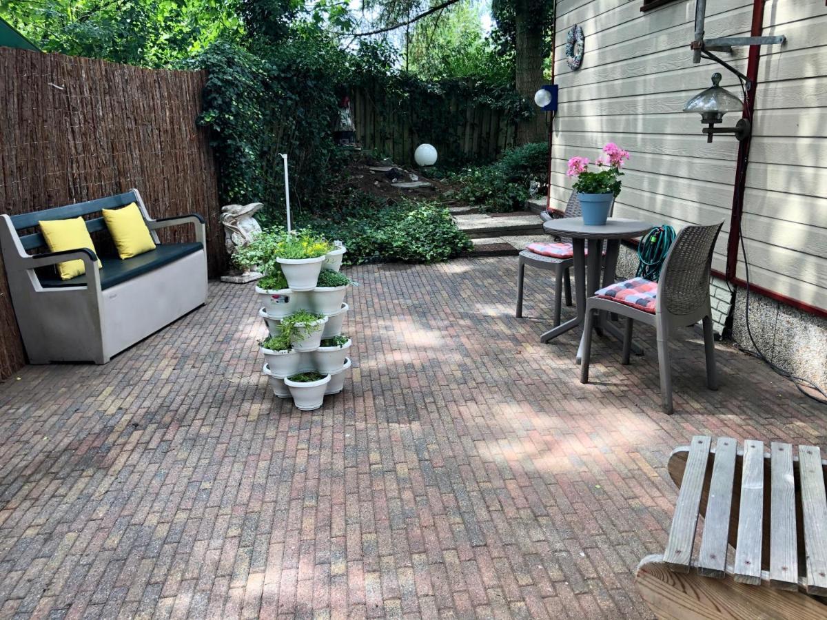 Retro Relax Resort Midden In Het Bos Op De Veluwe In Putten Ngoại thất bức ảnh