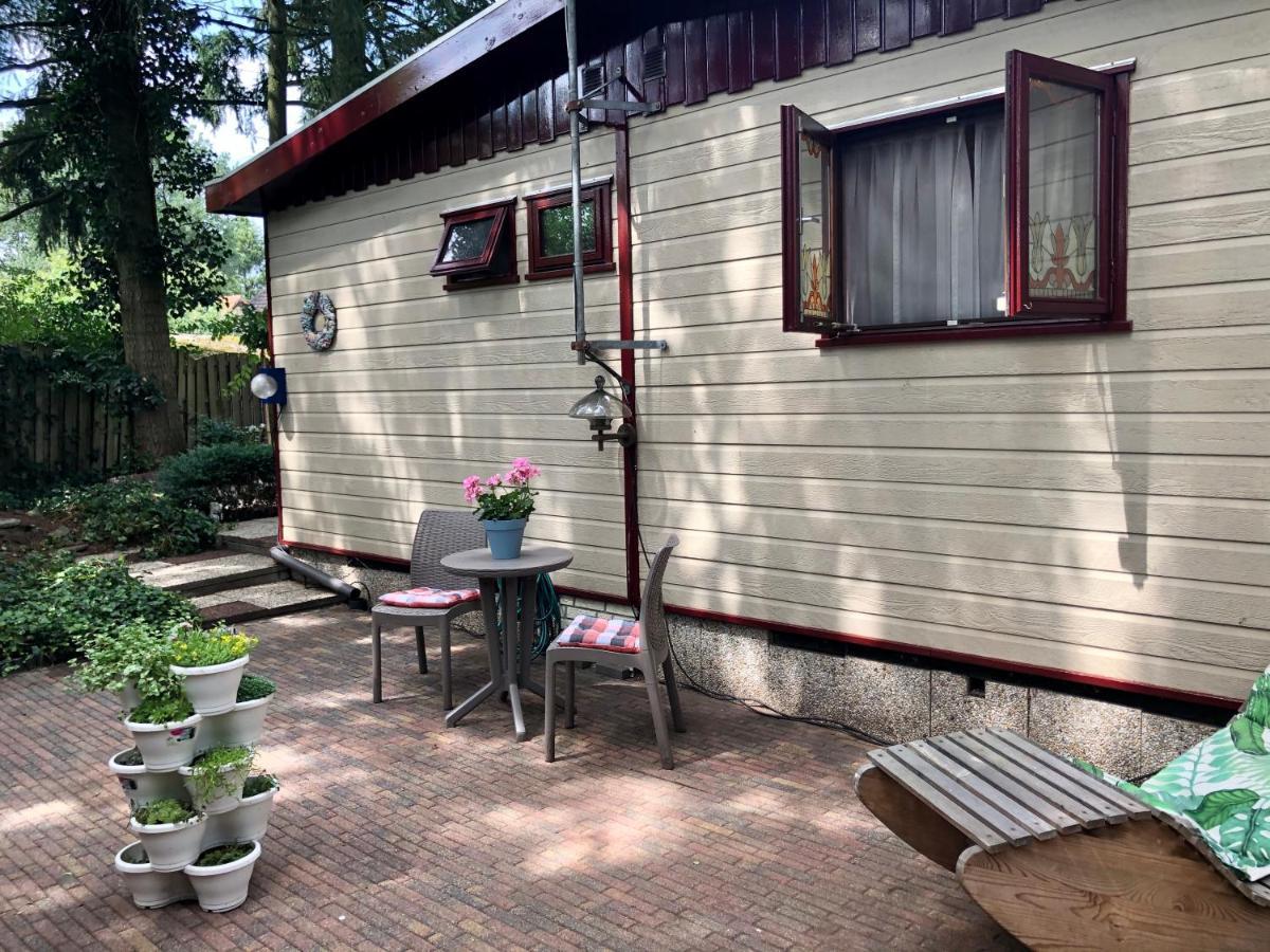 Retro Relax Resort Midden In Het Bos Op De Veluwe In Putten Ngoại thất bức ảnh